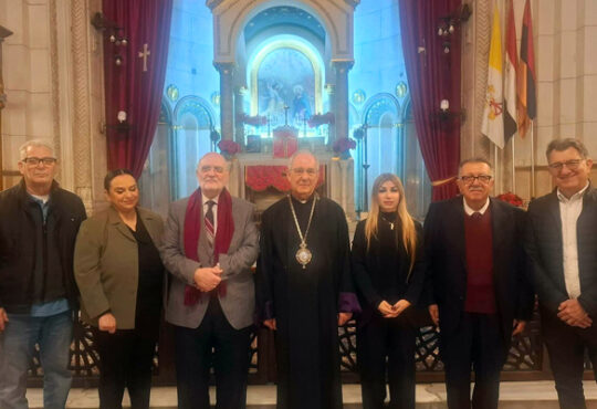 المطران كوسا يستقبل الأمين العام لمجلس كنائس الشرق الأوسط